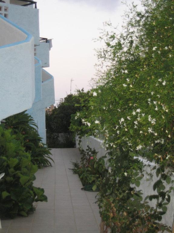 Irilena Apartments Сталида Экстерьер фото