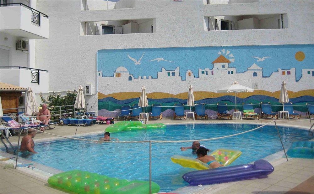 Irilena Apartments Сталида Экстерьер фото
